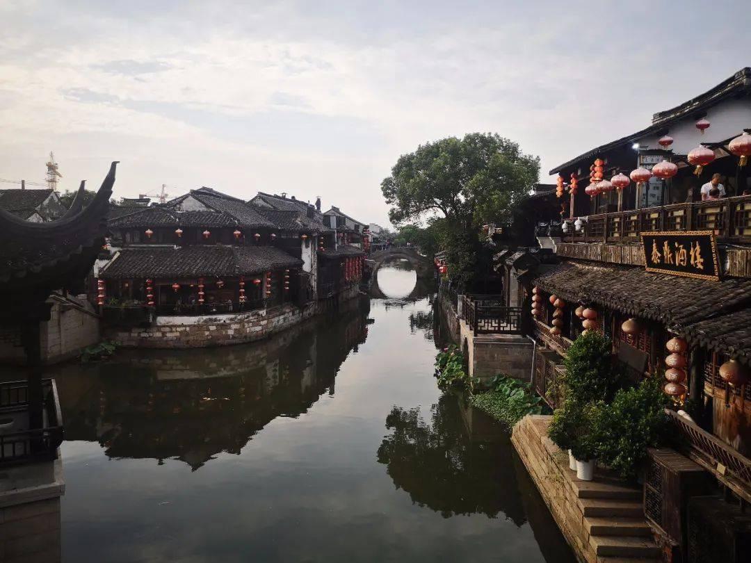 女的想和你开通情侣黄钻有什么含义，一段时间后又问你要QQ密码又什么含义游戏画面